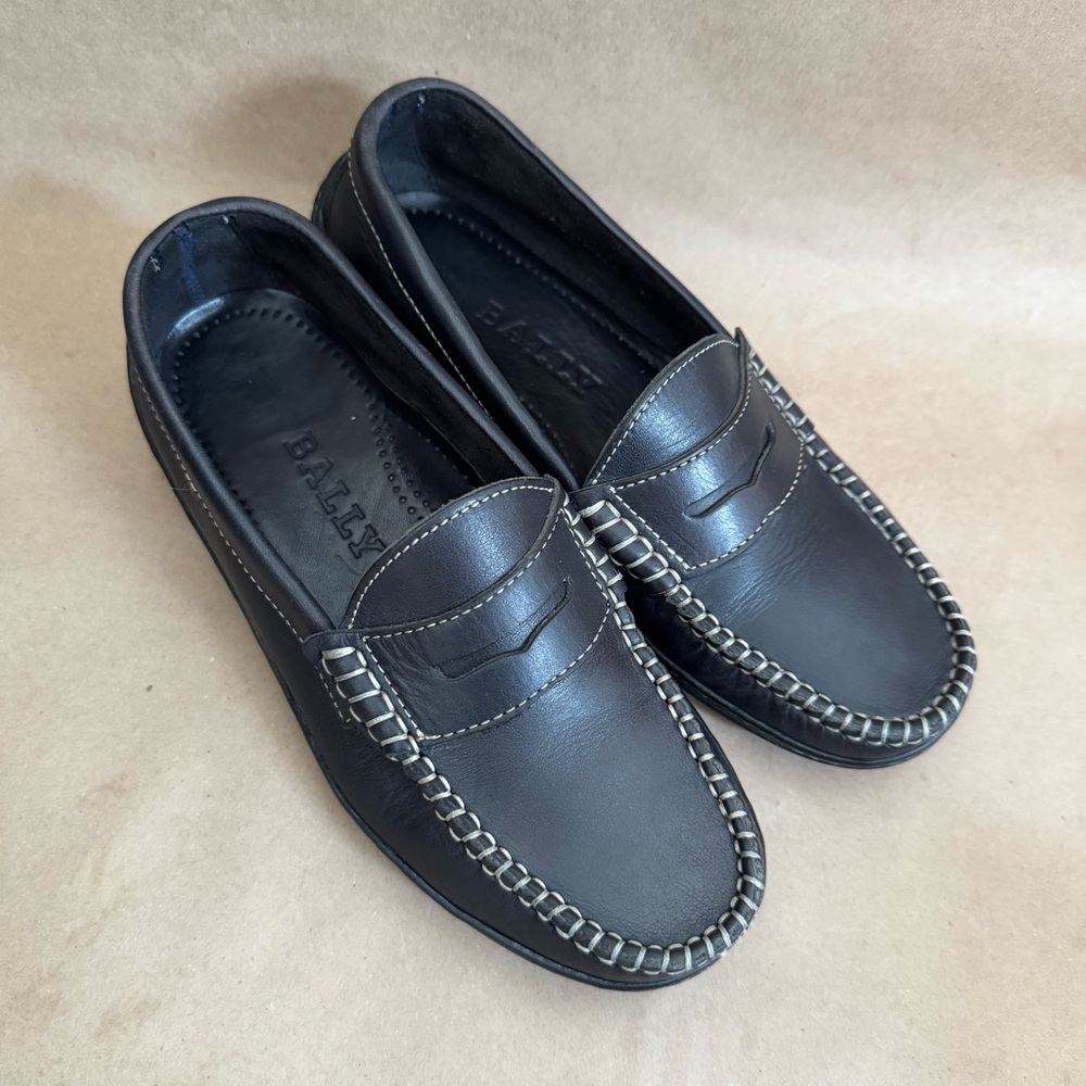 Bally Black Leather Taverna Driving Penny Loafers. Size EU 36